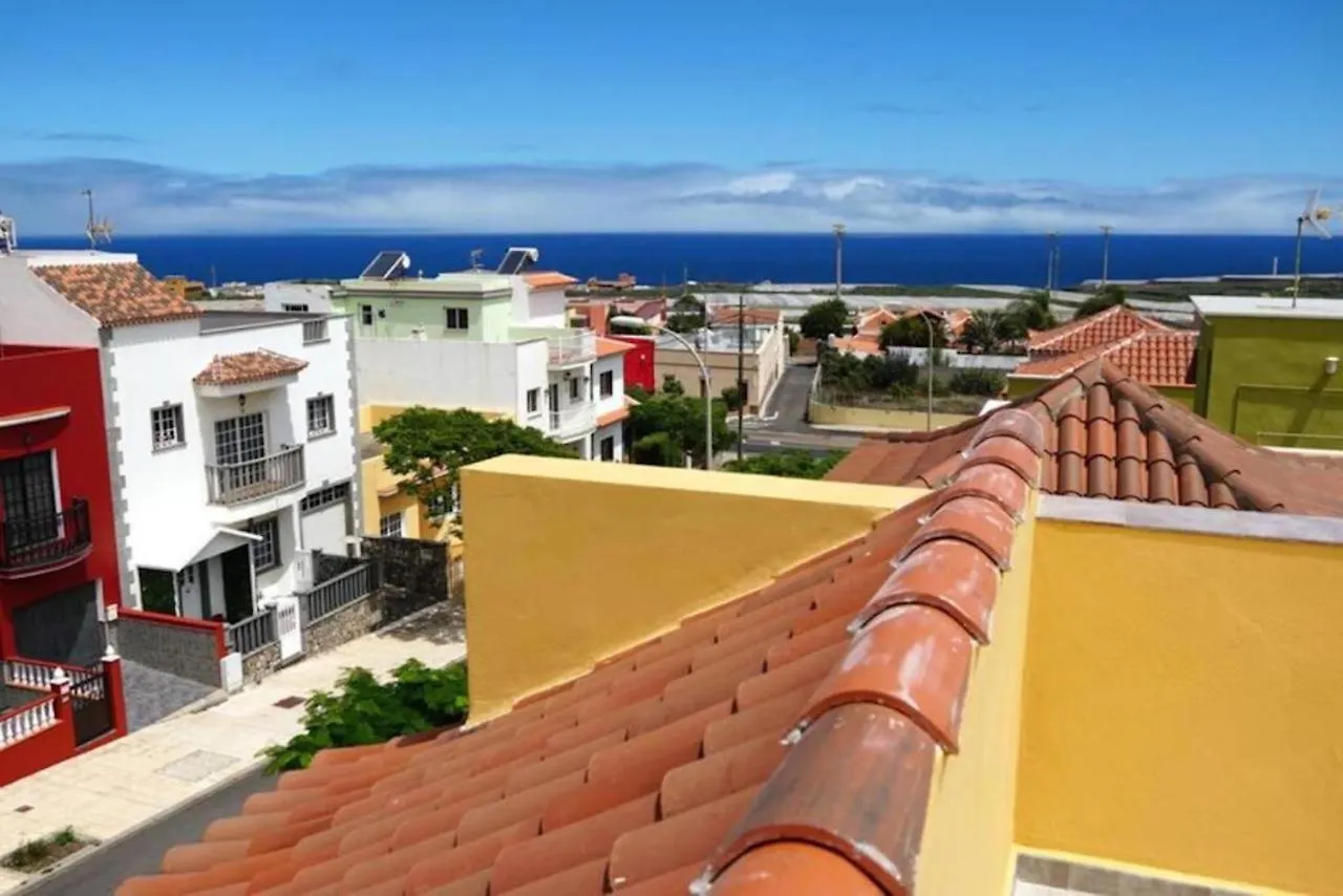 Casa Totalmente Renovada En Zona Muy Tranquila!!! Vistas Al Mar Y Montana Villa Buenavista Del Norte 0*,  Spanje