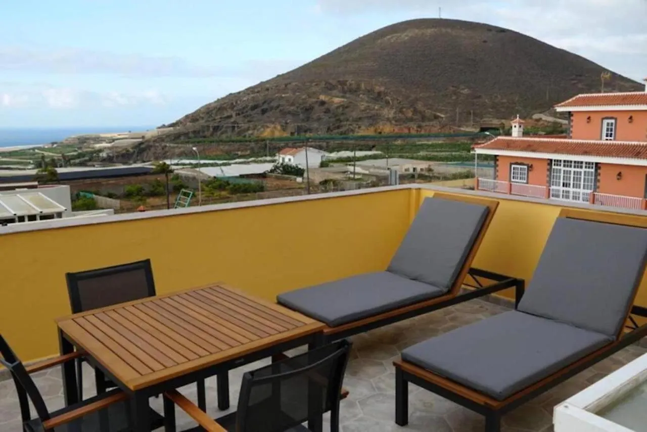 Vakantiehuis Casa Totalmente Renovada En Zona Muy Tranquila!!! Vistas Al Mar Y Montana Villa Buenavista Del Norte Spanje